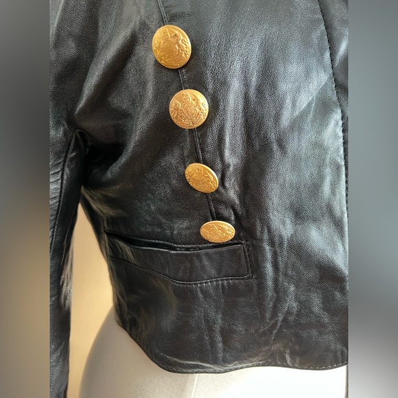 Vintage Mondi 80s Black Leather Jacket & Shorts Set – Gold Buttons, Size 38/36 - Picture 9 of 16